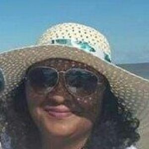 Meet your Posher, Adella